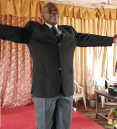 Pasteur François MENANGA